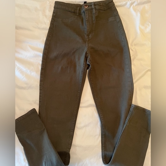 ! 2 for 25 ! H&M ARMY GREEN SKINNY JEANS US4 - Picture 2 of 8